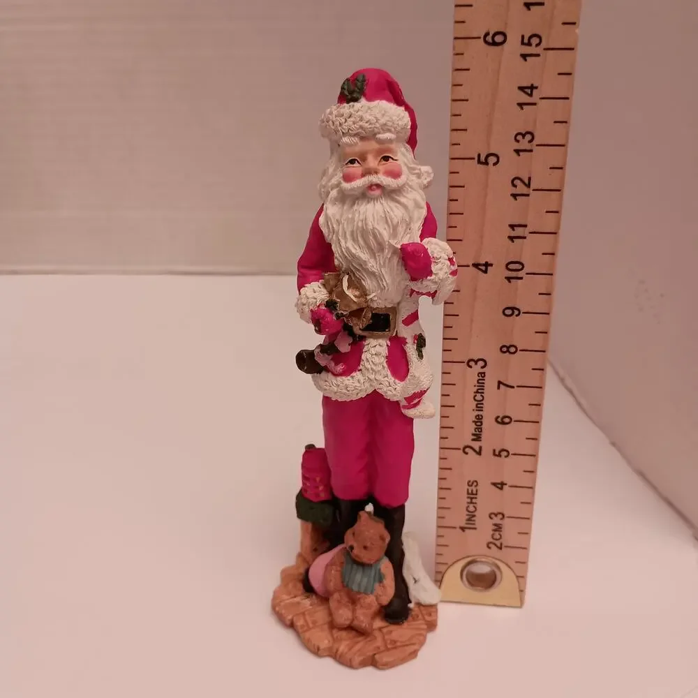 4 Old World Santas, Christmas Decorations, Resin, 1 Vintage Great Pre-owned Cond